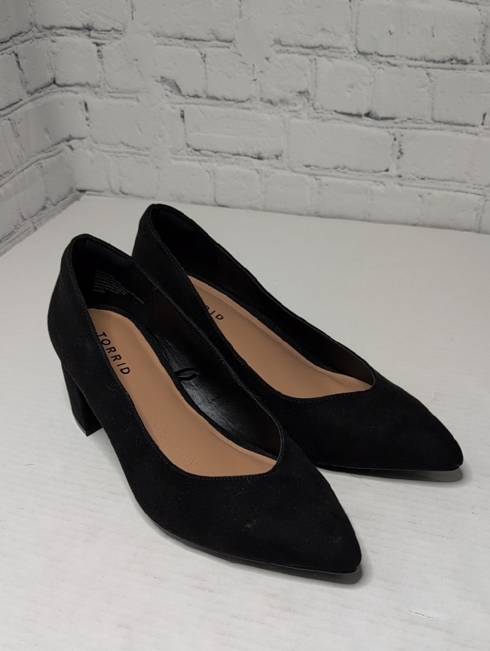 NWOT Torrid Faux Suede Black Pointed Toe Low Block Heel Pumps Extra Wide